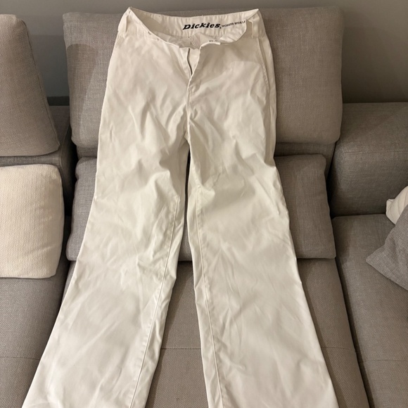 Dickies white jeans size 26.    Price 29$ - Picture 4 of 9